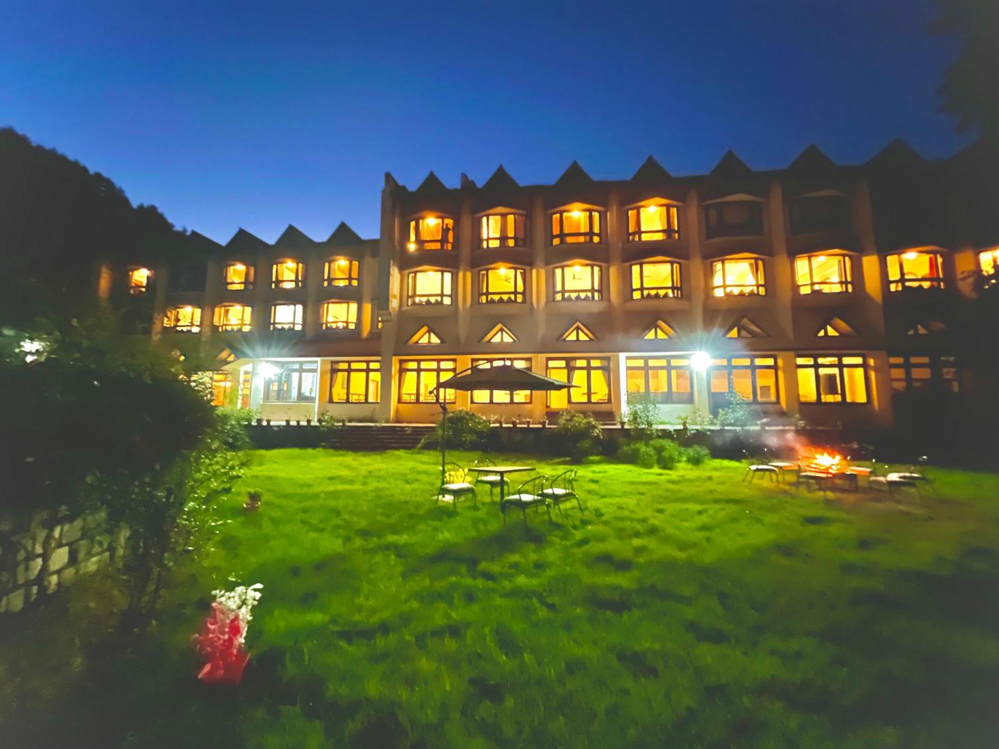 Ramayan Resort, In City Centre Manali By Ramanand Sagar Extérieur photo